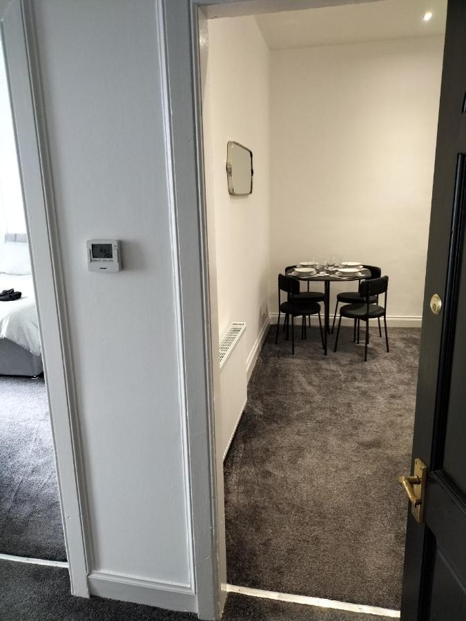 Apartmán Maze Great Escape Ayr Exteriér fotografie